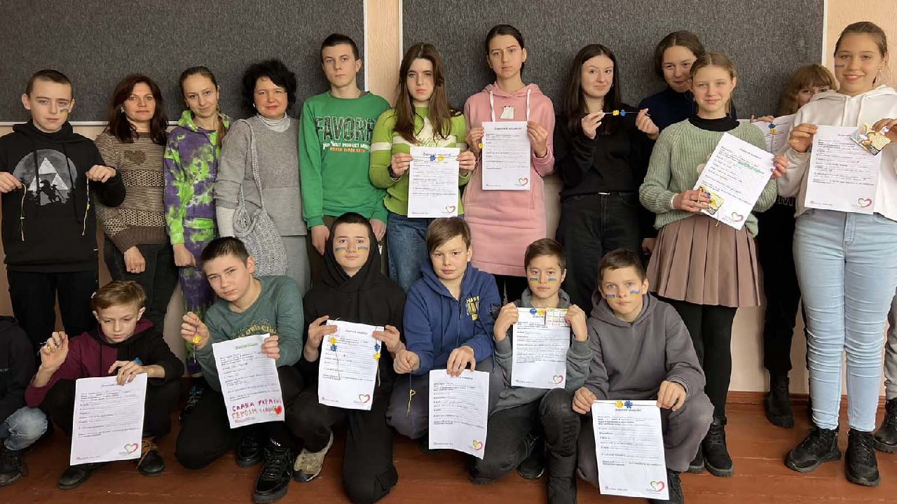 Допомагати може кожен